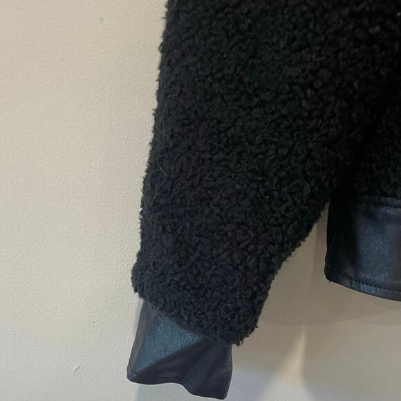 William Rast Faux Fur Trim Bomber Jacket Vegan Faux Leather Black Size Large - Picture 7 of 8